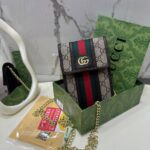 Gucci حاملة تلفون شامل علبه