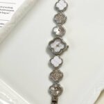 ساعة فانكليڤ فضي ابيض شامل علبه