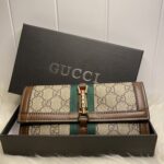 جزدان GG حجم كبير