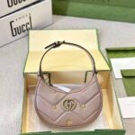 Gucci بيج شامل علبه كولتي عليه