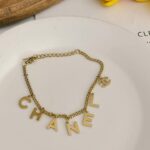 اسوارهCHANEL ذهبي