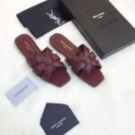 YSL بوردوا شامل علبة