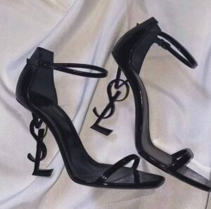 YSL اسود كامل شامل علبة